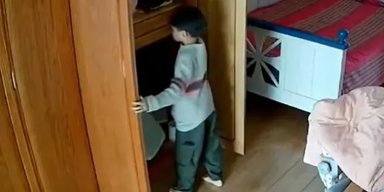 Школяр розрізав мамине золоте намисто, щоб роздати друзям: фінал здивував усіх