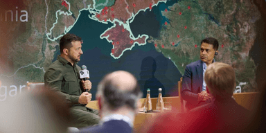 Контрнаступ ЗСУ: наші кроки напевно швидші, ніж нові санкційні пакети, — Зеленський