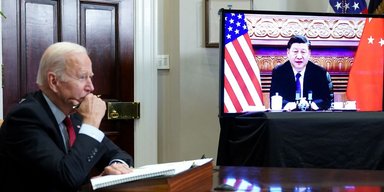 КНР и США обсуждали завершение боев в Украине, но не договорились: у Байдена назвали причину