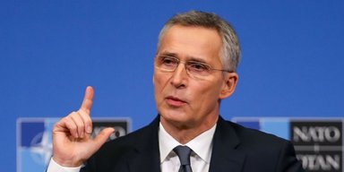 Украинские войска успешно вытесняют российский флот из Крыма, — Столтенберг