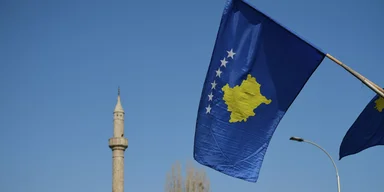 Боєприпаси, вантажівки і тактичні автівки: Косово передає пакет військової допомоги Україні (відео)