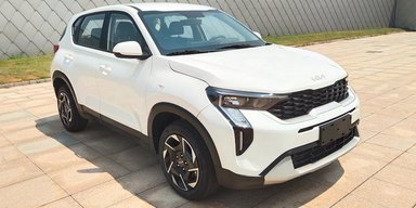 Агресивний дизайн і ціна $9500: розсекречено найдешевший кросовер Kia (фото)