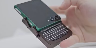 Энтузиаст превратил смартфон Samsung в "кнопочник" из 2000-х: как устроен гаджет (видео)