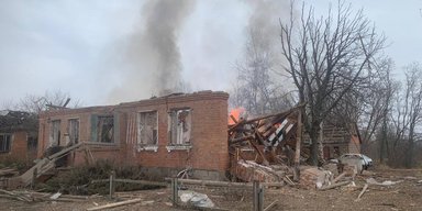 ЗС РФ обстріляли Харківщину: вдарили по пункту "швидкої", є поранені, — ОВА (фото)