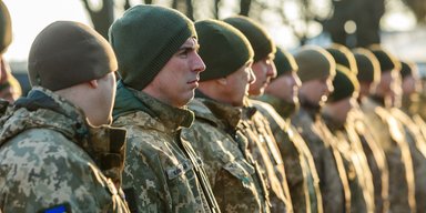 Мобілізація в Україні: повістки в будь-який момент можуть вручати не тільки співробітники ТЦК, деталі