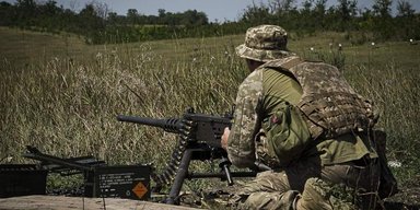 Идут бои в районе железной дороги: ВСУ оттесняют оккупантов от Клещиевки (видео и карта)