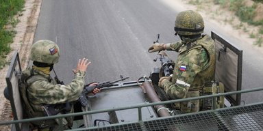 ЗС РФ просунулися на промзоні Авдіївки: у DeepState розповіли про ситуацію на фронті (карта)