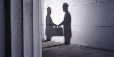 На темной стороне. Почему сокращение теневой экономики Украины рано считать достижением