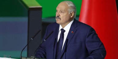Лукашенко заявил, что "Орешник" заступил на боевое дежурство в Беларуси (видео)