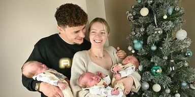 Женщина отказалась прервать беременность и родила идентичную тройню (фото)