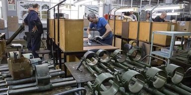 Выехавшим из Украины предлагают работу на оборонных предприятиях и бронь: в чем суть идеи