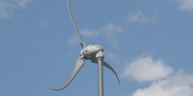 Незвичайний вітрогенератор Wind Skystream може покласти край сонячним панелям (відео)