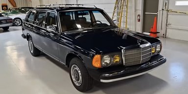 Капсула времени из 80-х: обнаружен легендарный Mercedes W123 в новом состоянии (видео)