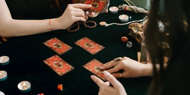 Таро прогноз на 5-11 лютого: оберіть одну карту та дізнайтеся, яку підказку дає вам Всесвіт