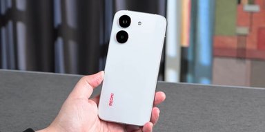 Батарея емкостью 10 000 мАч и большой экран: новые смартфоны Xiaomi рассекречены до выхода