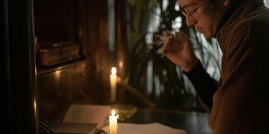 Графики отключений света на 12 февраля: кто сегодня будет сидеть без электричества по 17 часов