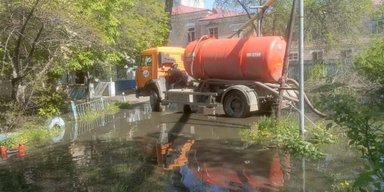 Каналізаційний "апокаліпсис": місто стратегічної авіації РФ потонуло у стоках (фото)
