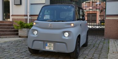 Тест-драйв електромобіля Citroen Ami: милий друг