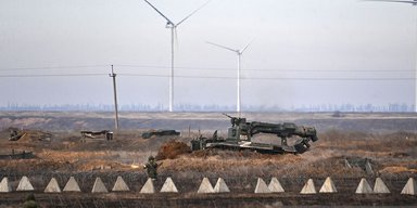 Супутники зафіксували: ЗС РФ будують нову лінію оборони на Запоріжжі, — Федоров (відео)