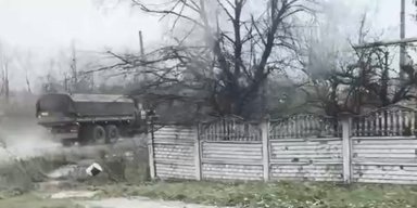 РосЗМІ "злили" схованку підрозділів 1 танкової армії ЗС РФ: є вулиця, будинок і надпис (відео)