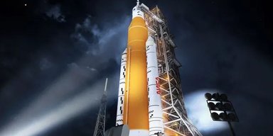 Трамп може забрати у NASA ракету для польоту на Місяць: що це означає для Ілона Маска