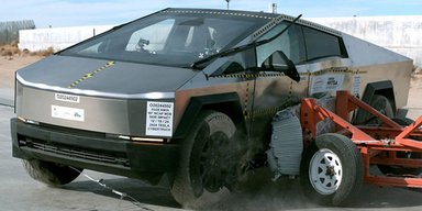 Електропікап Tesla Cybertruck успішно пройшов краш-тести, але є нюанс (фото)