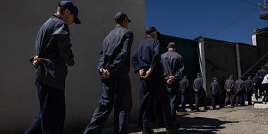 "Оттуда никаких сведений": в РФ обнаружили секретные лагеря для военнопленных ВСУ, — СМИ