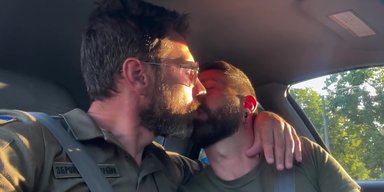 Скандал в армии: офицер ВСУ, который целовался с мужчиной, жалуется на угрозы (фото, видео)