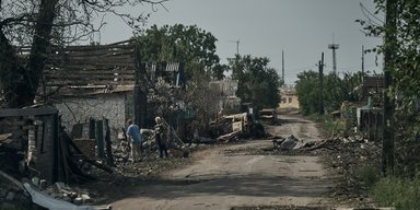 ВС РФ скинули на Покровск листовки с призывом сдавать позиции ВСУ (фото)