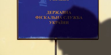 По старой схеме. Почему новая власть проигрывает в борьбе с теневой экономикой