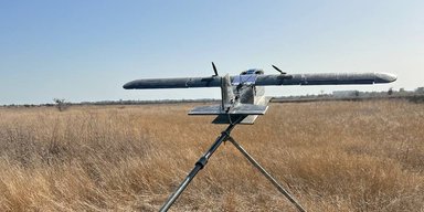 Розіб'є окупантів там, де не чекають: український дрон Postman готується до бойових вильотів