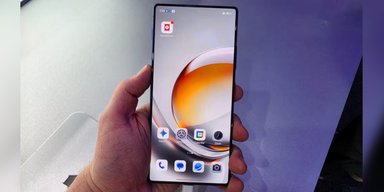 "Я був зачарований": експерт порадив дешевшу альтернативу смартфонам Samsung та Apple (фото)