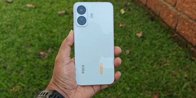 Надежный смартфон от Xiaomi по средней цене: какую модель рекомендуют эксперты (фото)