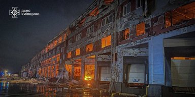Россияне разрушили логистический комплекс площадью 100 тыс. кв. м под Киевом (фото)