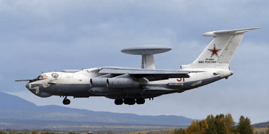 Целеуказатель для С-400: польские эксперты оценили возможности самолета A-50 ВКС РФ