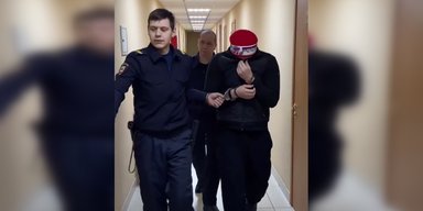 "Выполнял задания Киева": в РФ арестовали подростка из Дагестана за поджог истребителя Су-34