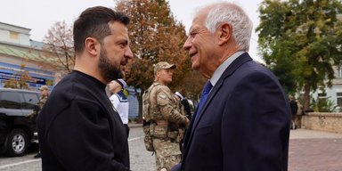Вшанував пам'ять загиблих: до Києва прибув Жозеп Боррель (фото, відео)
