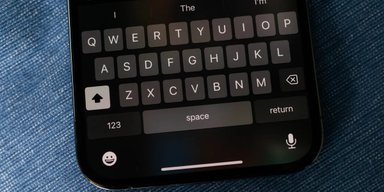 iPhone больше не работает: на что жалуются миллионы пользователей iOS 26 (видео)