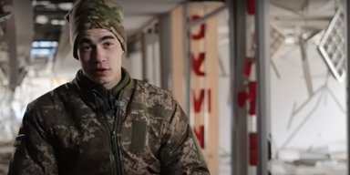 Выбирали из земли "Мивину" и пили мочу: 24-летний боец ВСУ о 80 днях на окруженной позиции (видео)