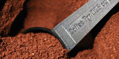Чому не варто викидати кавову гущу: найпопулярніші способи застосування