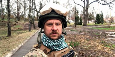 Писатель-воин  ВСУ Павел Белянский (Паштет): Когда стало невмоготу под обстрелом мы… запели