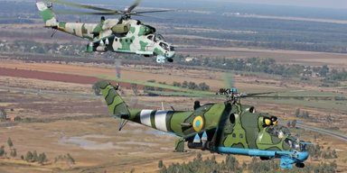 Охота за "шахедами": украинский Ми-24 сжег в воздухе вражеский дрон (видео)
