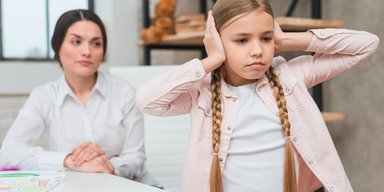 Вчителька відмовляється вивчити справжнє ім'я учениці: та влаштувала незвичайну помсту