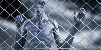Инопланетяне застряли на своих планетах так же, как и люди на Земле: астрофизик выдвинул теорию