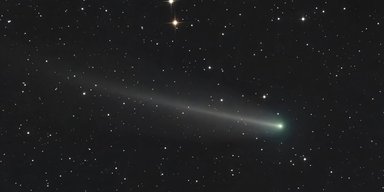 Сейчас есть шанс увидеть необычайно яркую комету: она может исчезнуть навсегда (фото)