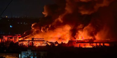 "Гіпермаркет завалився": дрони атакували тимчасово окупований Донецьк (фото, відео)