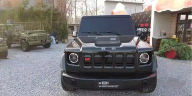Новый китайский внедорожник оказался гибридом "Гелендвагена", Jeep и Land Rover (фото)