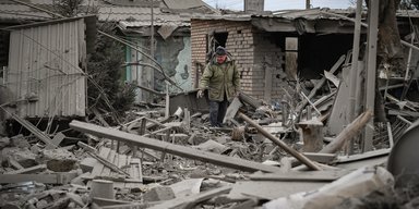 Масований обстріл Запоріжжя: РФ застосувала ракети "Циркон", — поліція (фото)