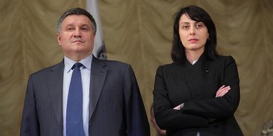 Разбитые витрины. Почему из власти уходят иностранцы с украинским гражданством