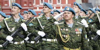 "Є випускники-2022": свіжі офіцери рязанського училища ВДВ масово гинуть в Україні, — офіцер ЗСУ